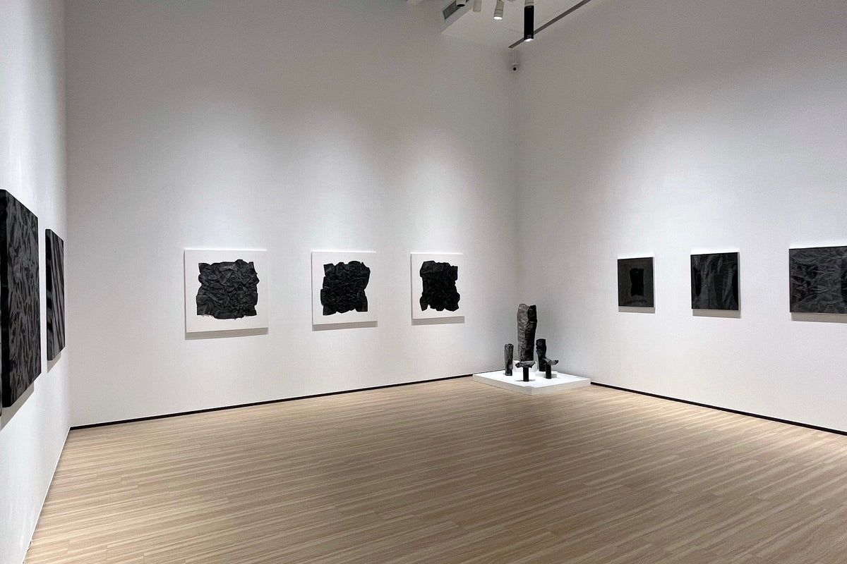 藤原志保の台湾初個展が神戸新聞に掲載 | Whitestone Gallery