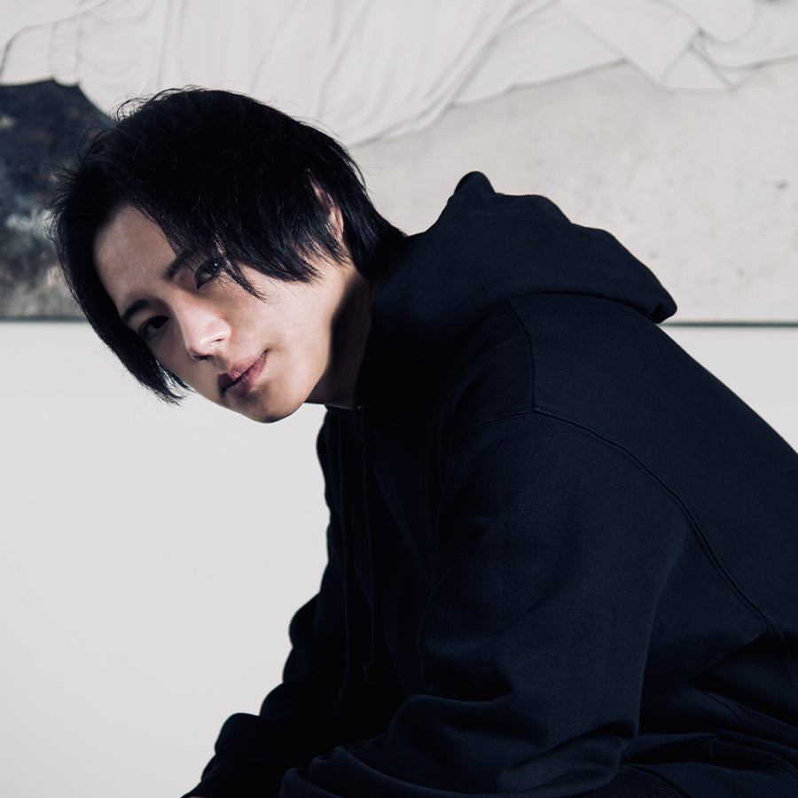 川島優 | Whitestone Gallery