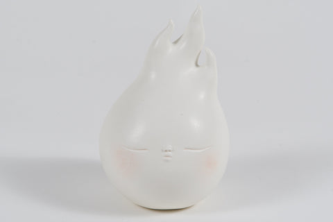 White small Flame, MIYAKO TERAKURA, 2023Ceramic12.5 × 12.5 × 21.0 cm