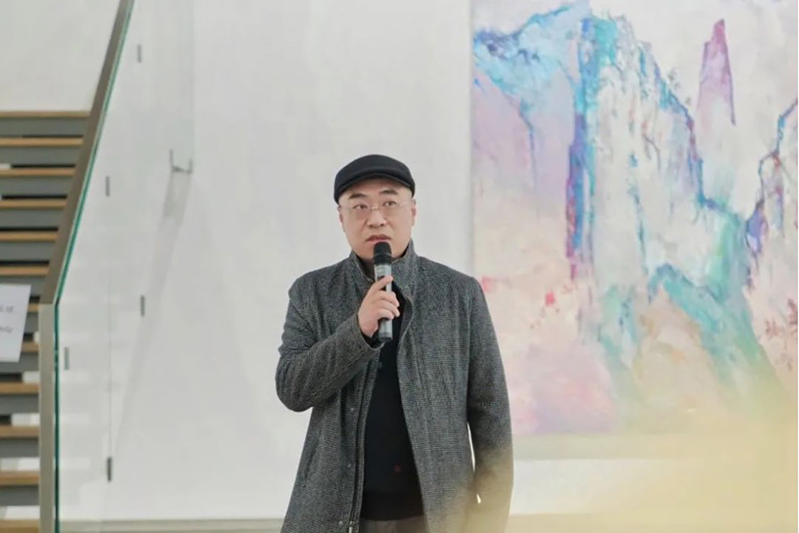 杨泳梁:用影像构建城市山水,用画笔找回肉身的感知 | Part1 | Whitestone Gallery