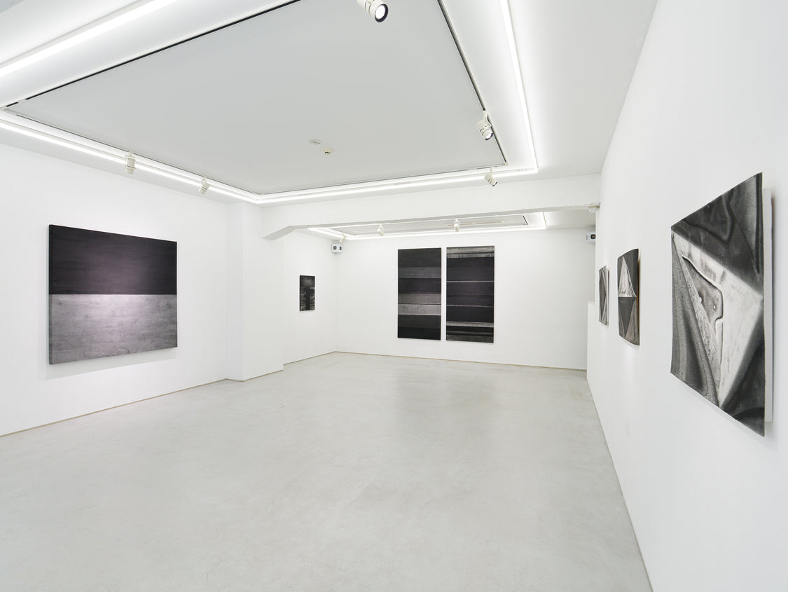 紙を生きる－藤原志保「線」の軌跡 | Whitestone Gallery