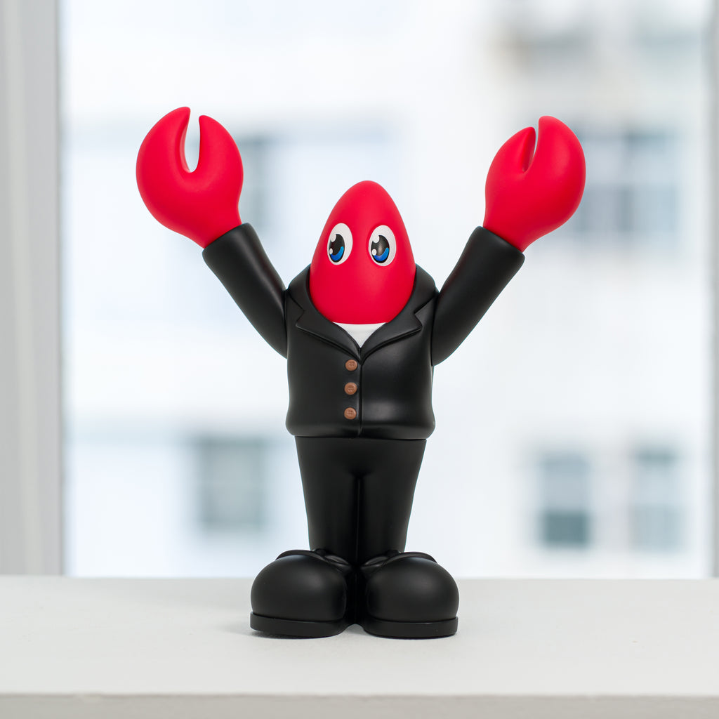 PHILIP COLBERT: Black Suit Lobster Matte (Goods), Whitestone Gallery, 2021Soft vinyl20.0 × 18.0 × 9.0 cm*You must be a registered member to make a purchase.*Limit one item per order.Estimated shipping time: Within 1 week of order.