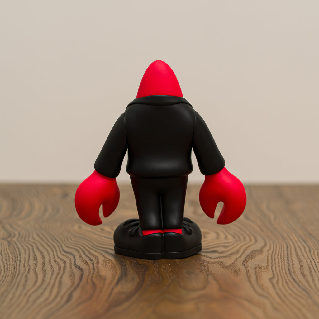 PHILIP COLBERT: Black Suit Lobster Matte (Goods), Whitestone Gallery, 2021Soft vinyl20.0 × 18.0 × 9.0 cm*You must be a registered member to make a purchase.*Limit one item per order.Estimated shipping time: Within 1 week of order.
