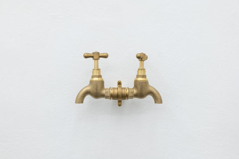 Together No.2, CHEN SAI Hua Kuan, 2021Brass19.0 × 7.0 × 11.0 cm
