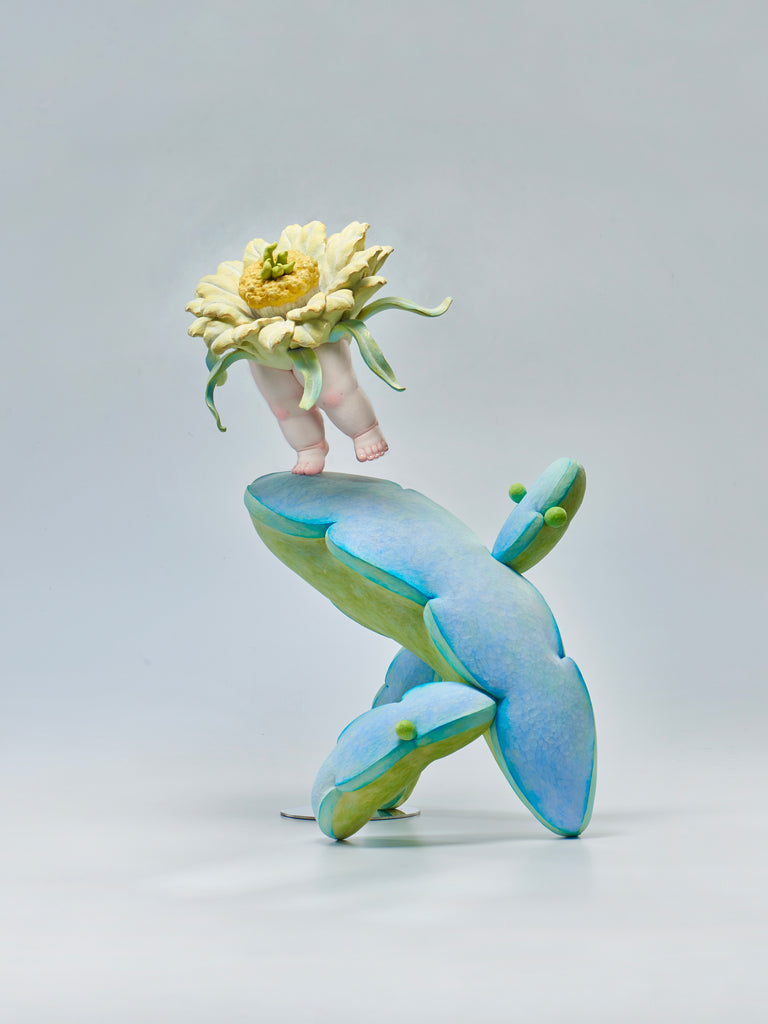 Dance of Sunlight, HUANG PIN TONG, 2025Acrylic on camphor wood33.6 × 24.5 × 47.0 cm