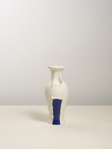Fragment(s), the unlimited edition, medium, 63, Julie and Jesse, 2025White biscuit porcelain, Cobalt blue slip and glaze10.0 × 9.0 × 24.8 cm