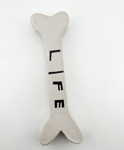 Amici, KAPPAO, 2024-2025Color on ceramic6.8 × 22.5 × 3.5 cm