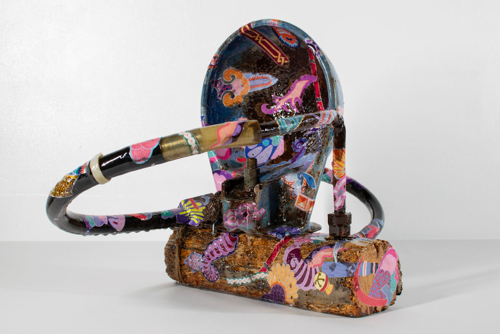 Covered Remains #3, KOHEI KYOMORI, 2026Wood, Steel, Cow dung, Found materials, Printed washi paper and resin35.5 × 69.0 × 38.0 cm