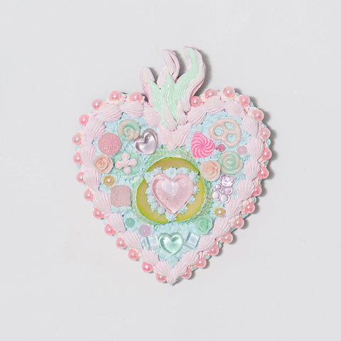 Corazón, OSAMU WATANABE, 2024Mixed media16.0 x 13.0 cm