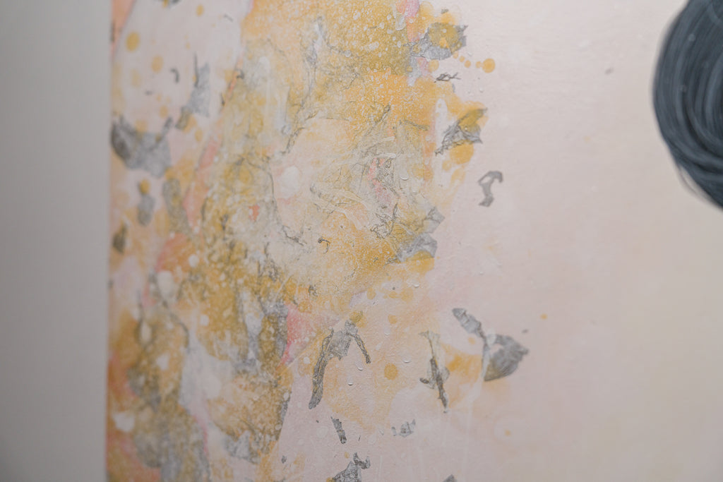 Rube do, YU KAWASHIMA, 2025Mineral pigments, Ink, Platinum and silver leaf on hemp paper120.0 × 40.0 cm