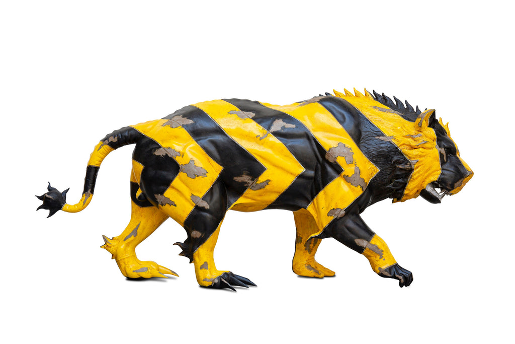 HYPER BEAST(LION), RONALD VENTURA, 2021Fiberglass / resin, acrylic & polyurethane paint71.1 × 256.5 × 116.8 cm