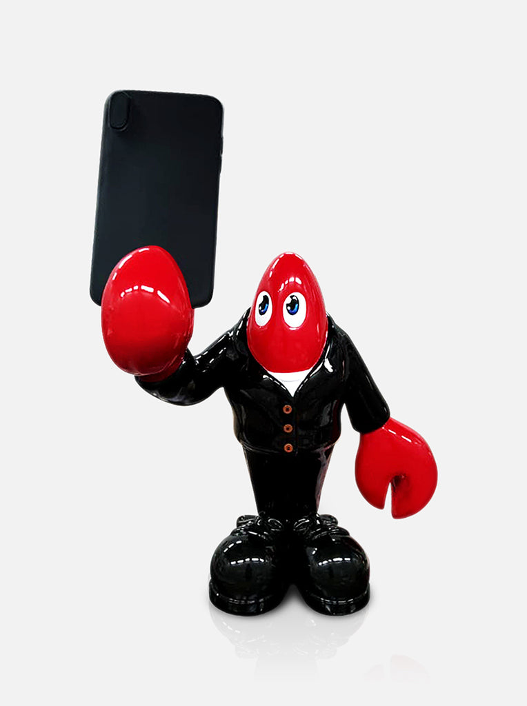 Selfie Lobster, PHILIP COLBERT, 2021Painted Bronze120.0 x 76.0 x 40.0 cmEdition of 3 Plus 2Artist's Proofs (#1/3)